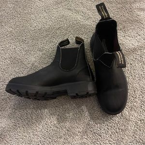 Blundstone black 7.5 (4.5 European)